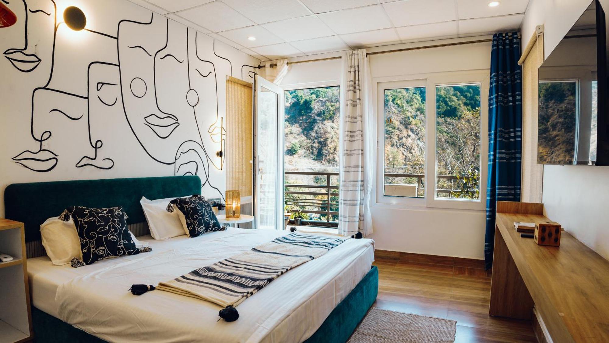 Art Bliss Hostel Rishikesh Exterior photo