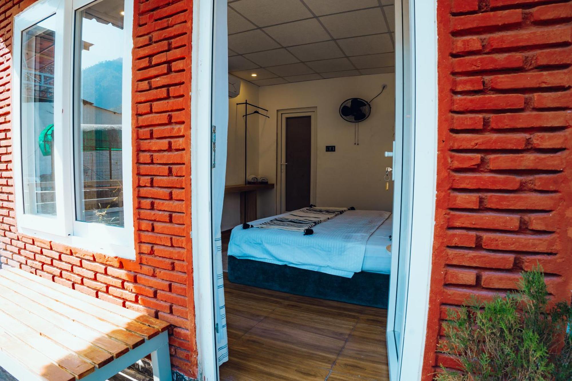 Art Bliss Hostel Rishikesh Exterior photo
